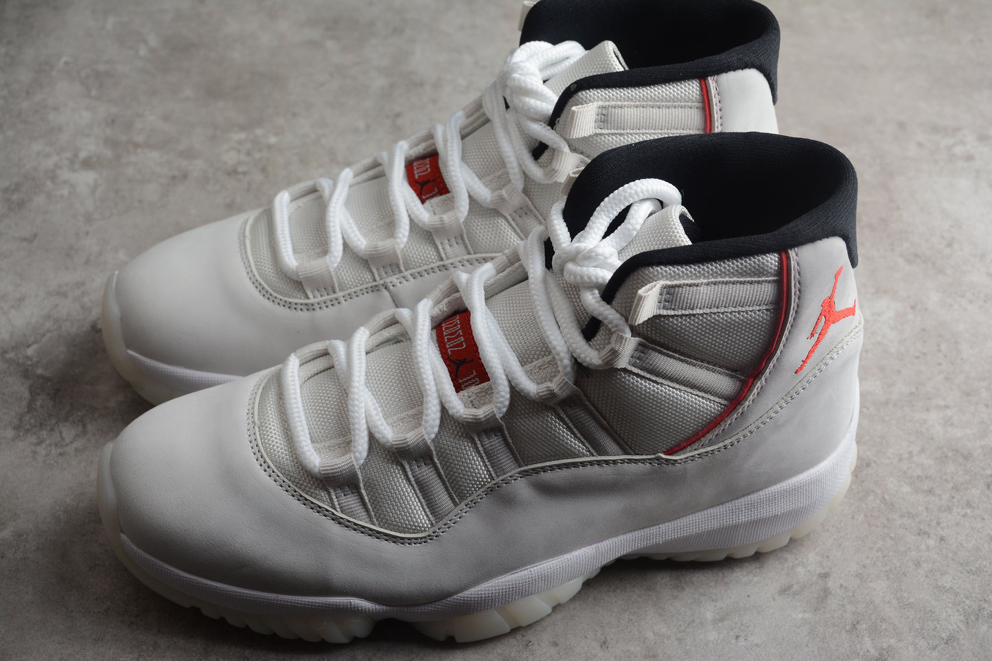 Jordan 11 platinum tint