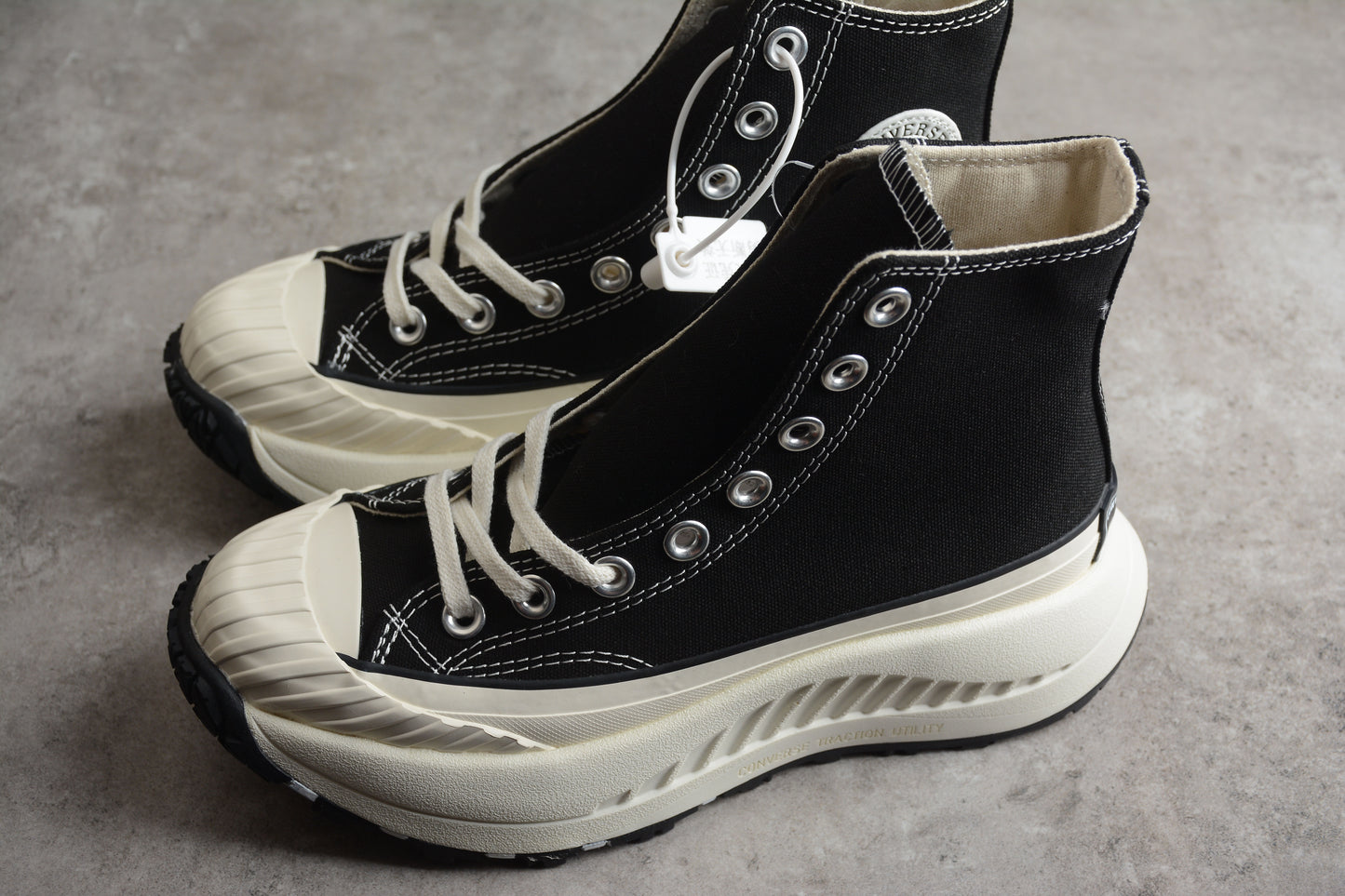 Converse AT-CX black