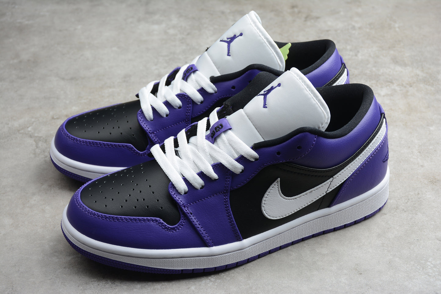Jordan 1 Low purple court