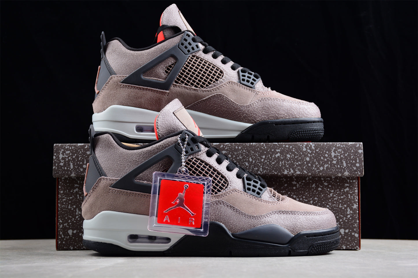 Jordan 4 taupe haze
