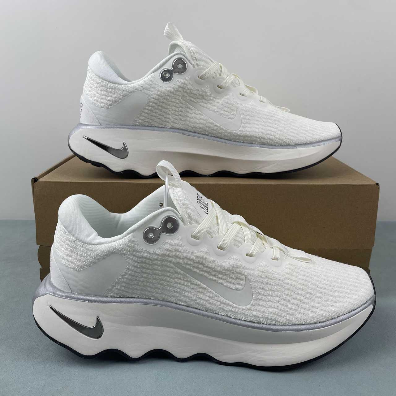 Motiva white
