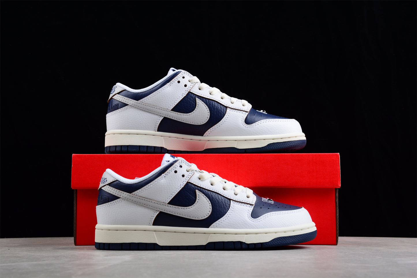 Dunk Low reverse navy