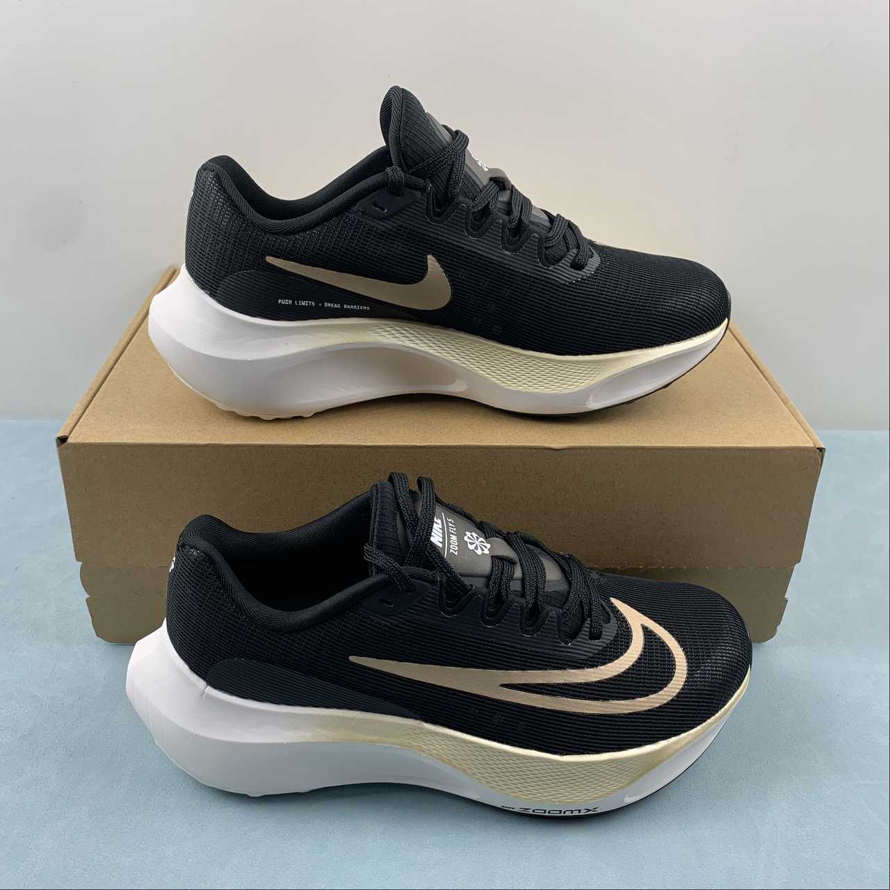Zoom Fly 5 black gold