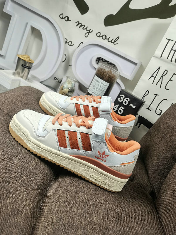 Forum white orange
