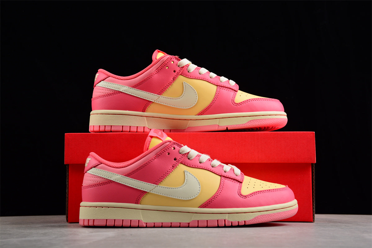 Dunk Low rose orange