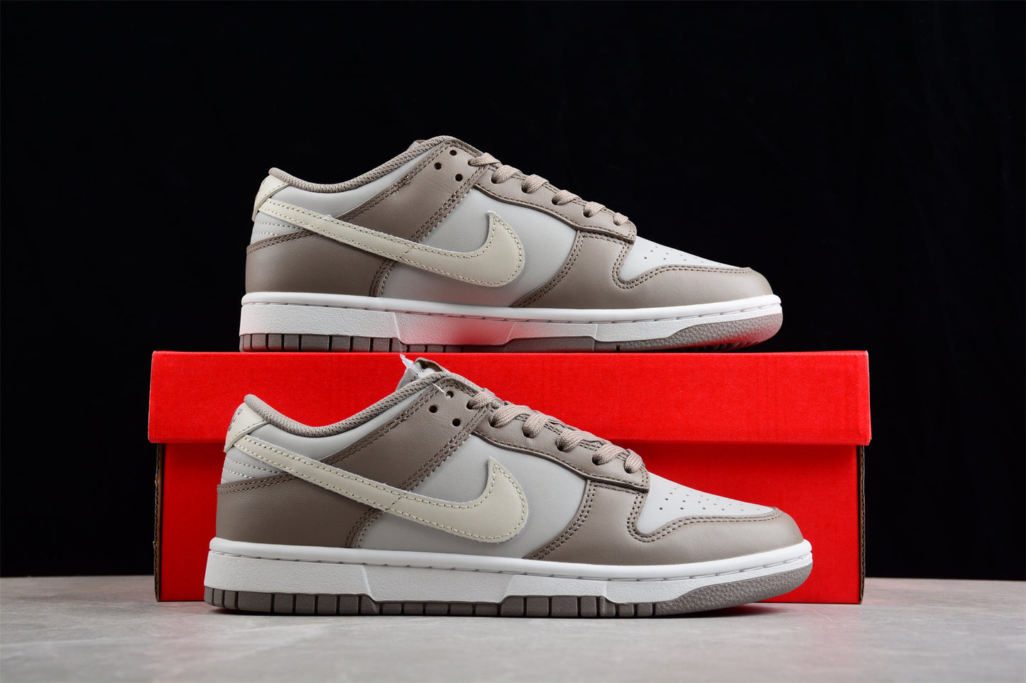 Dunk Low moon fossil