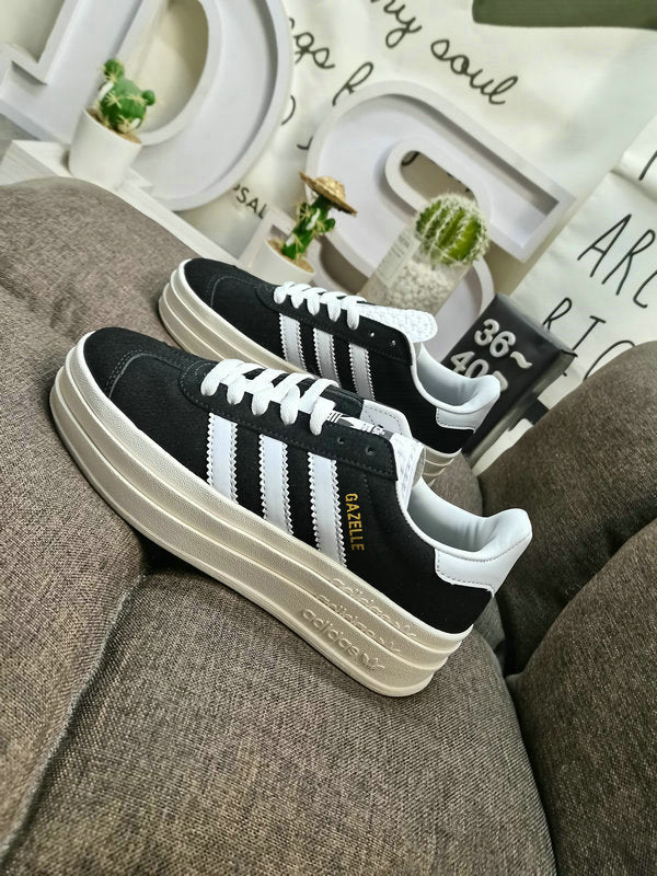 Gazelle bold black