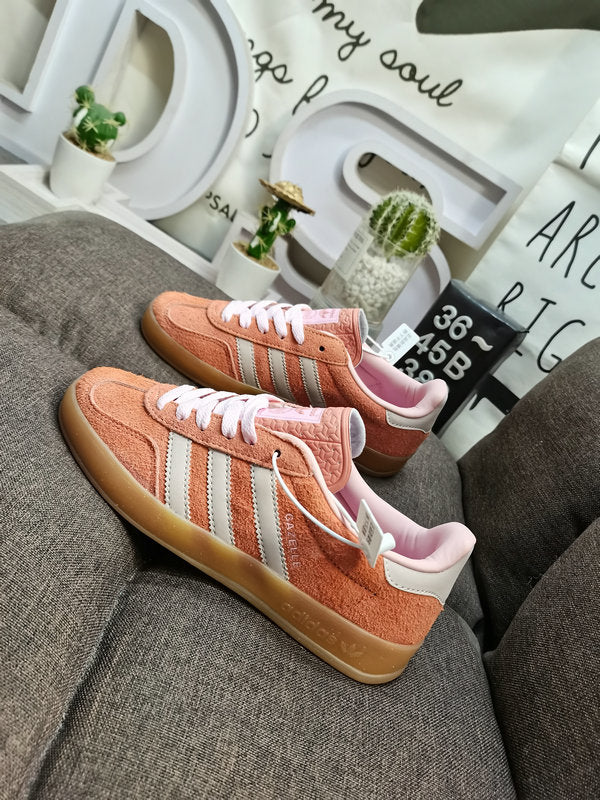 Gazelle indoor wonder clay