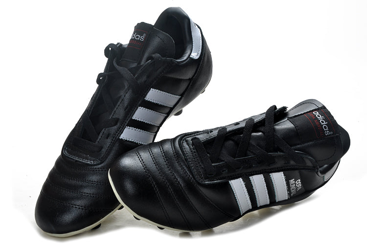 Copa Mundial black white