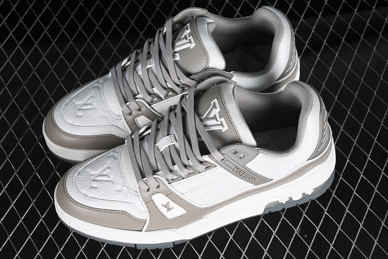 LV trainer white grey
