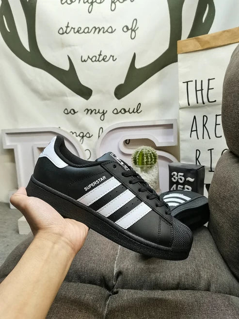 Adidas Superstar black white