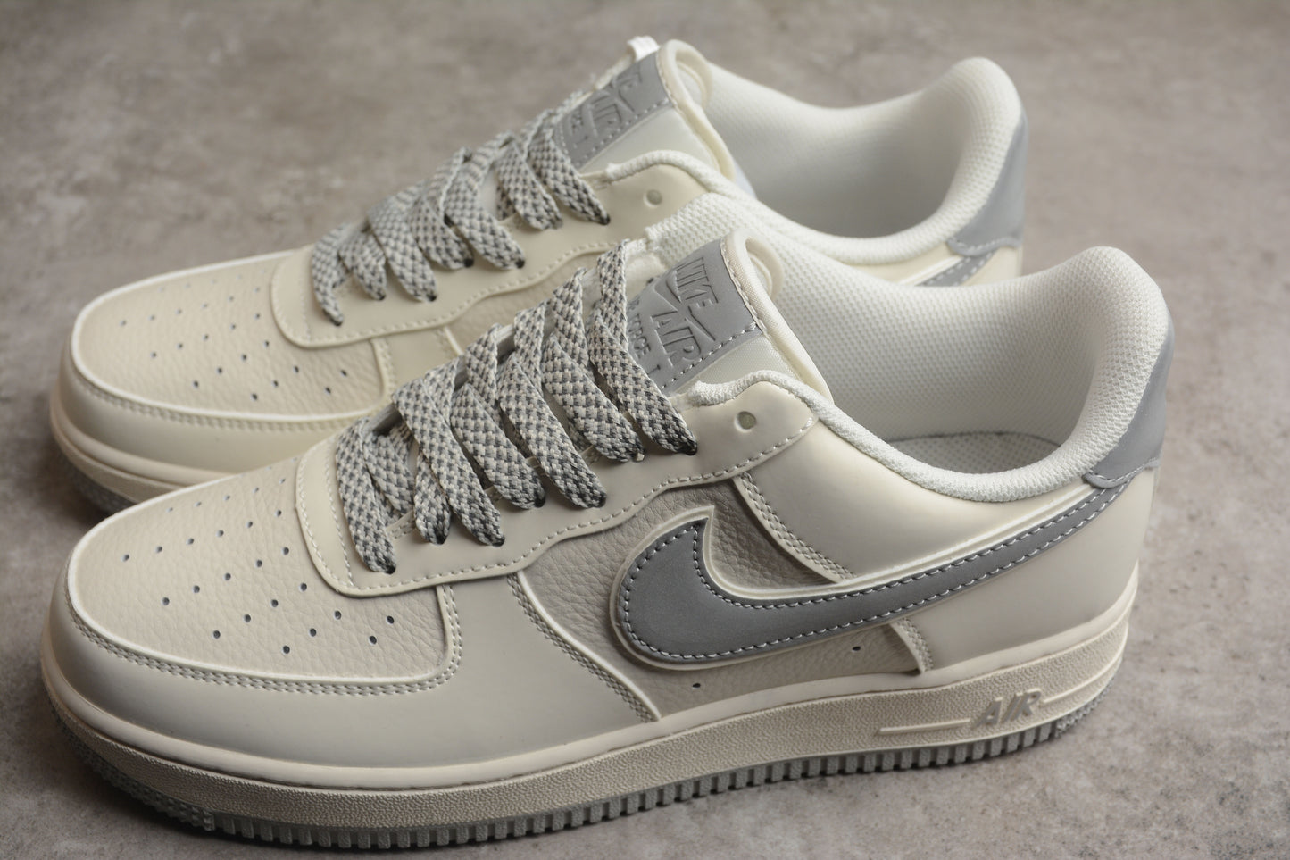 Air Force 1 white grey swoosh