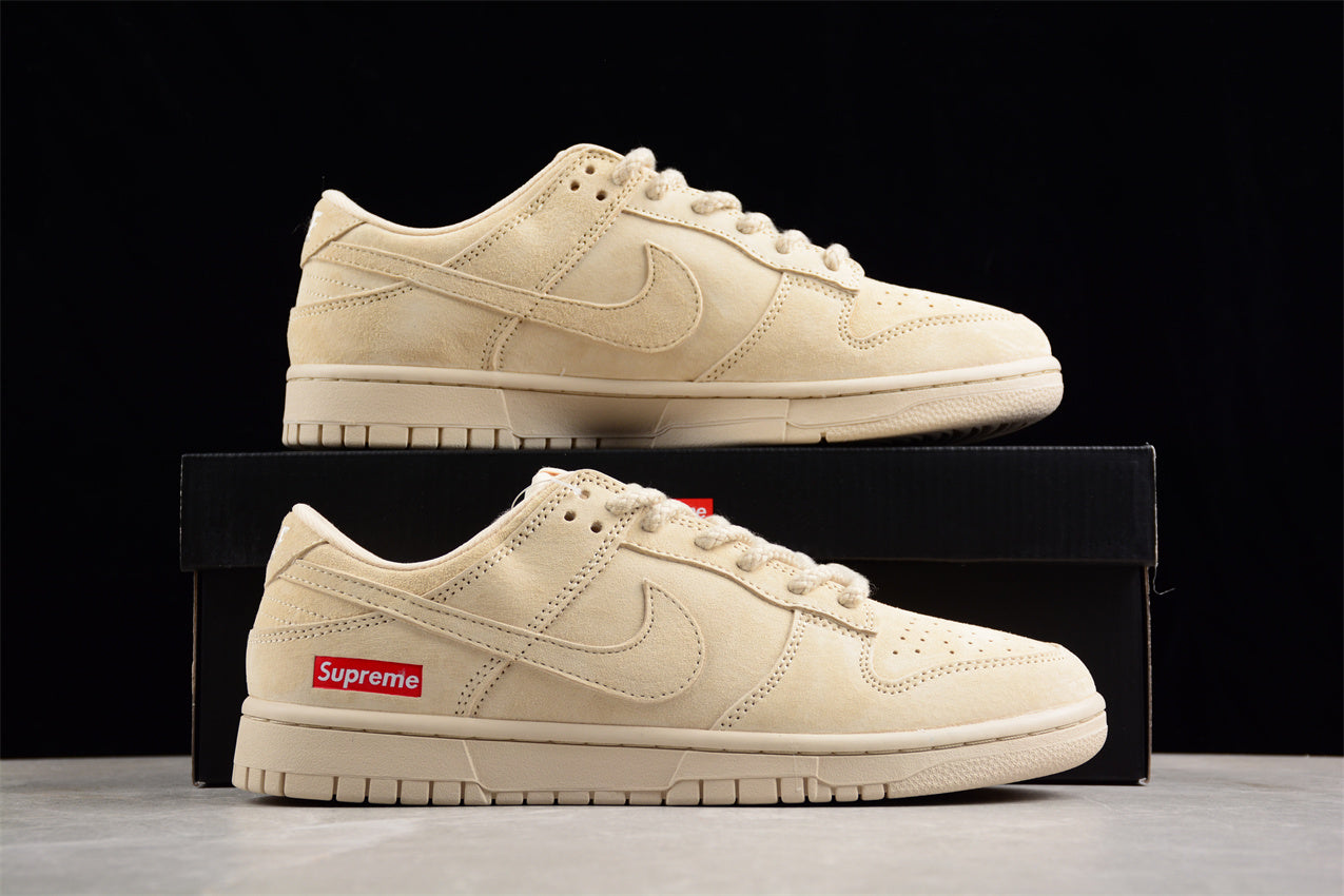 Dunk Low supreme sand