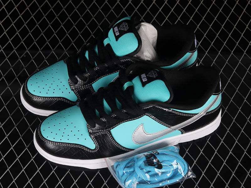 Dunk Low diamond supply