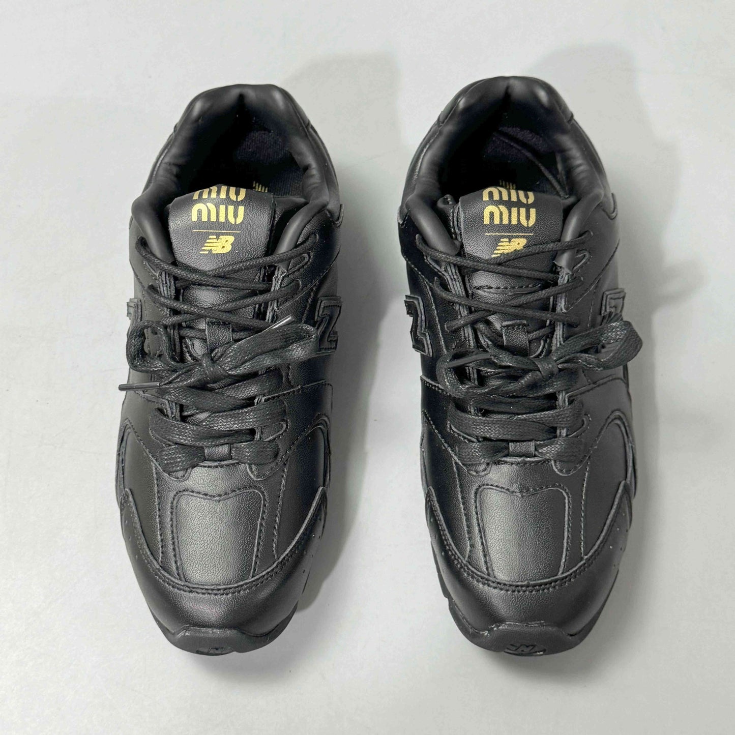 New Balance 530 x MIU MIU black