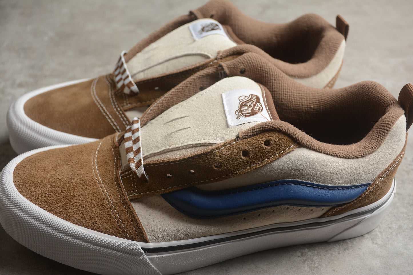 Vans Knu Skool brown navy