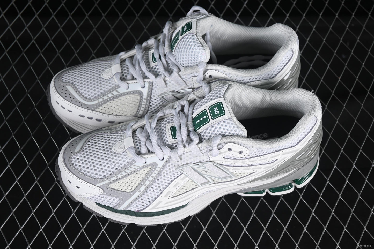 New Balance 1906R white light grey