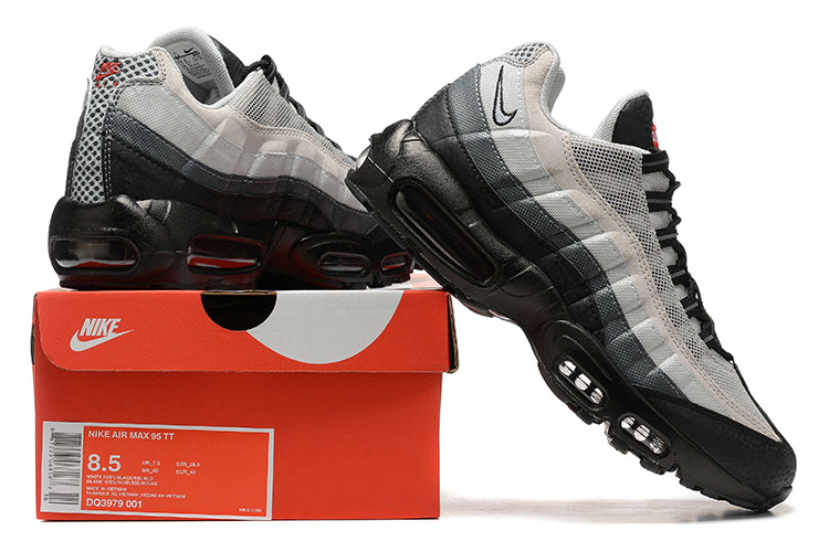 Air Max 95 grey to black