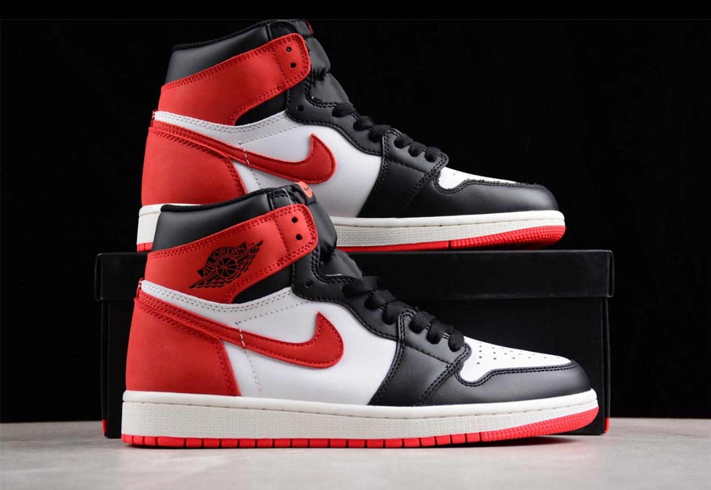 Jordan 1 High unc red