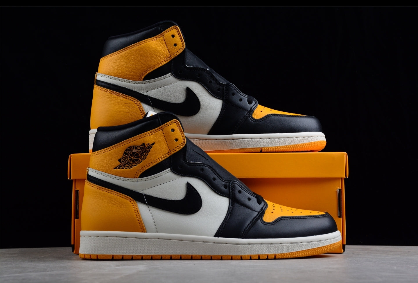 Jordan 1 High yellow toe