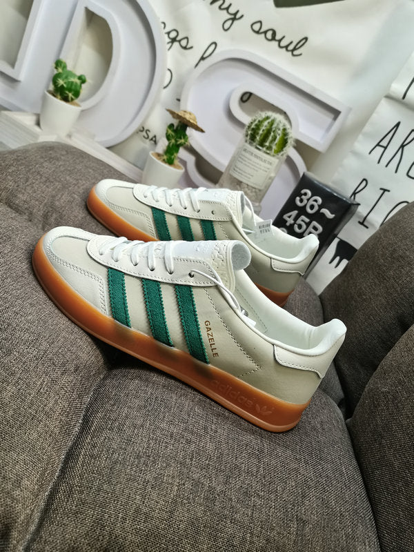 Gazelle white green