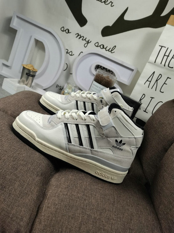 Forum High double white black