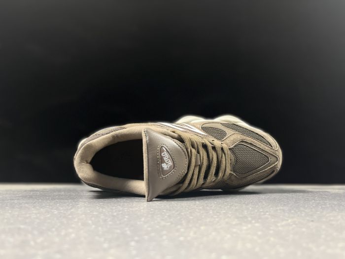 New Balance 9060 brown