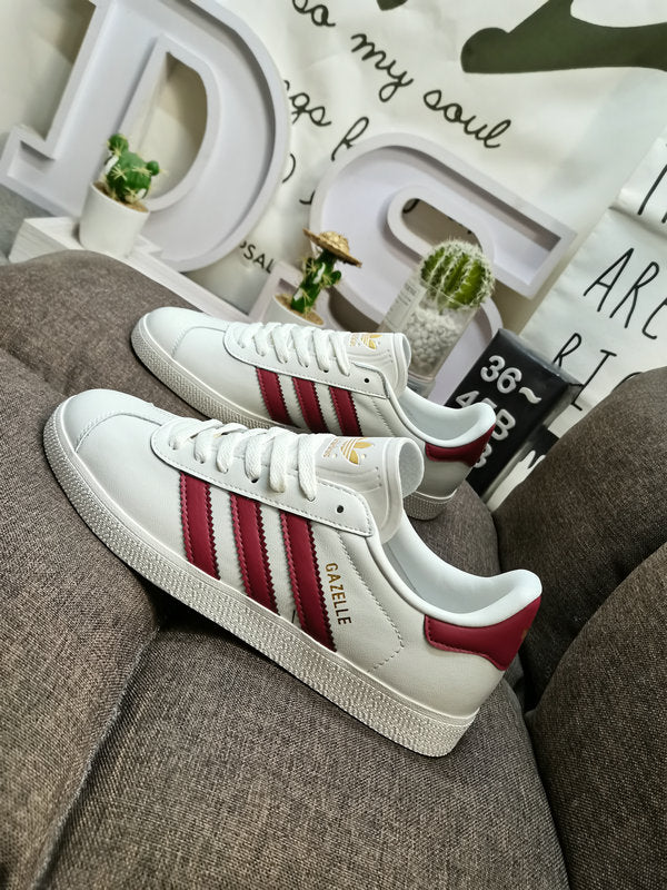 Gazelle white burgundy