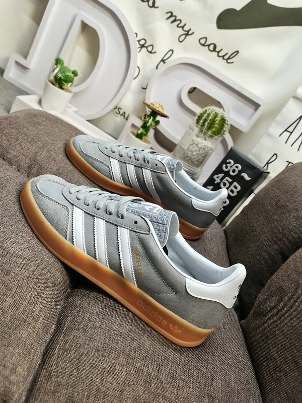 Gazelle indoor grey