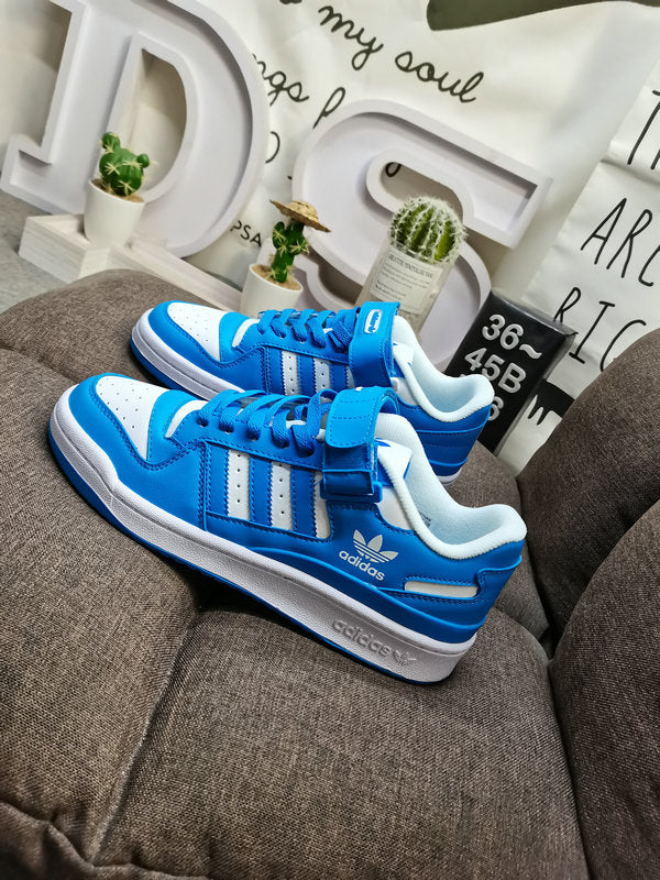Forum blue