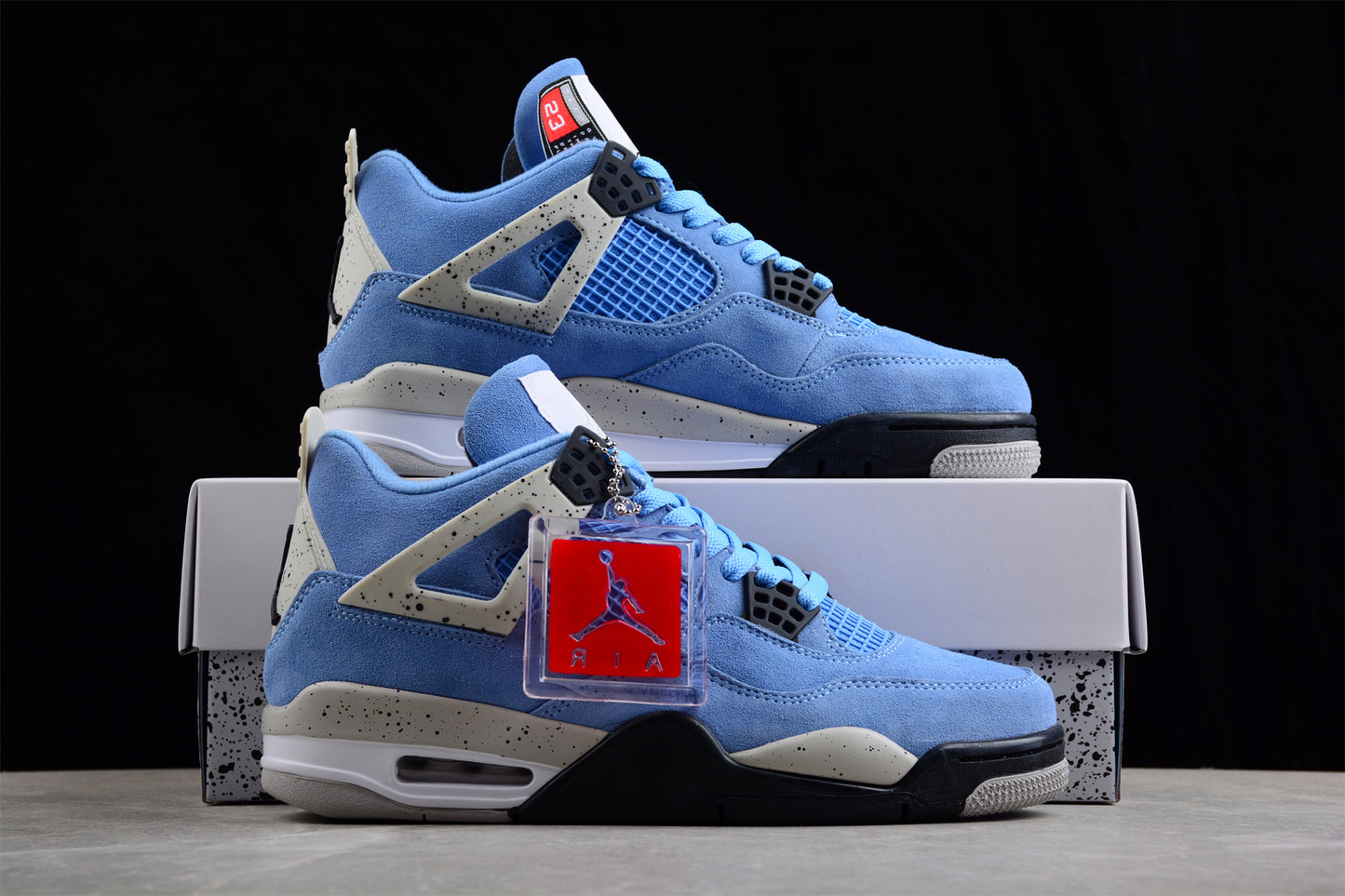 Jordan 4 university blue
