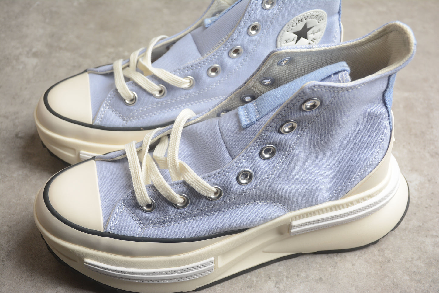 Converse run star legacy sky