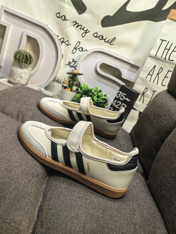Samba jane ballerina bone black