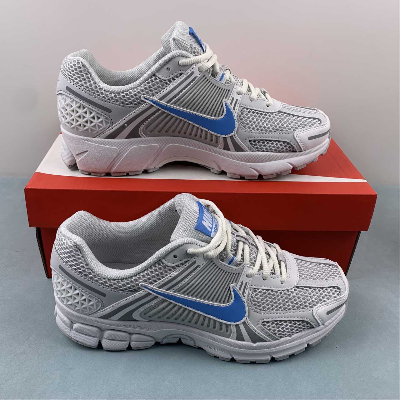 Zoom Vomero 5 grey blue
