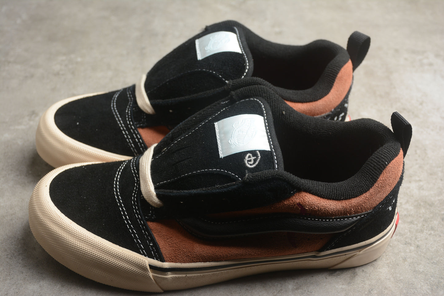 Vans Knu Skool x Disney scar
