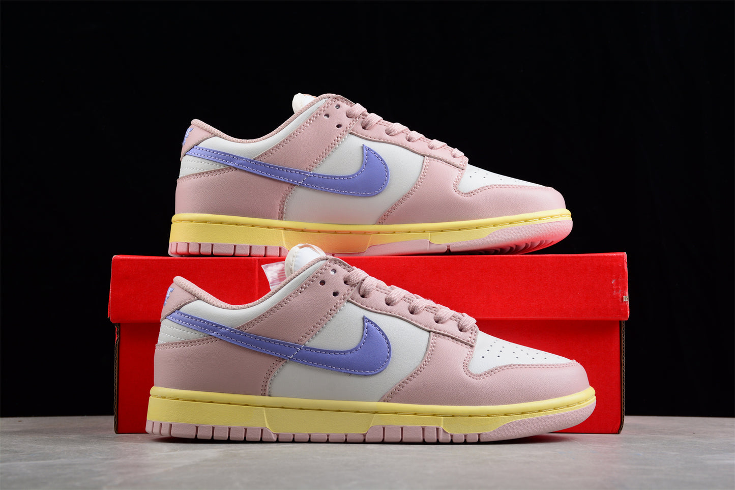Dunk Low premium pink