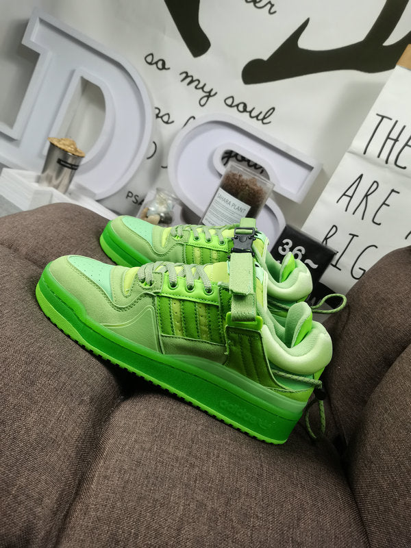 Forum x Bad Bunny volt