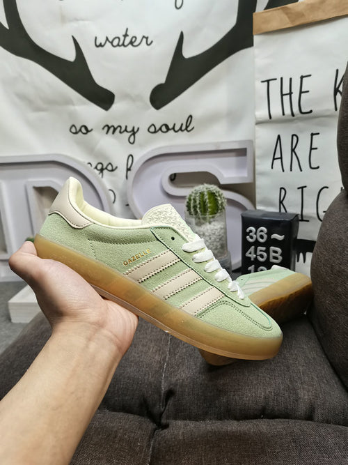 Gazelle indoor mint