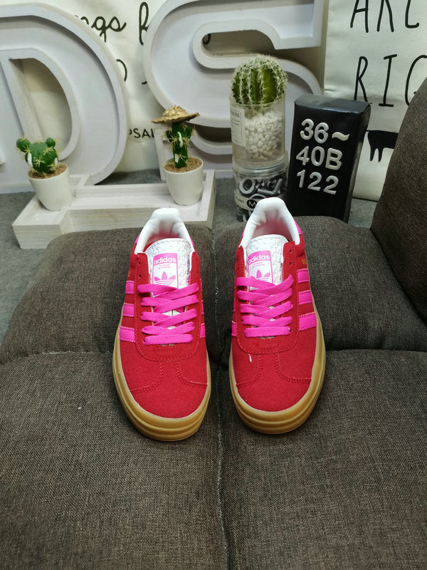 Gazelle bold red pink