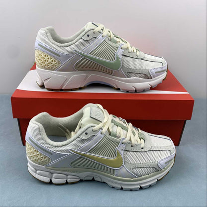 Zoom Vomero 5 light bone
