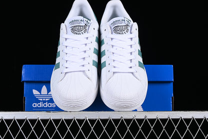 Superstar white emerald