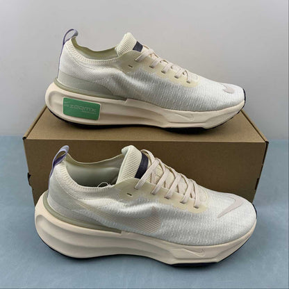 Zoom Invincible beige