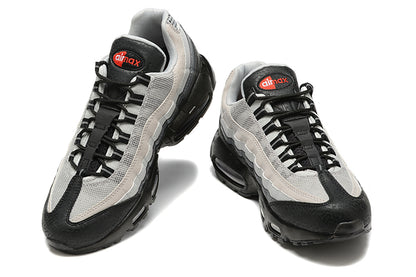 Air Max 95 grey to black