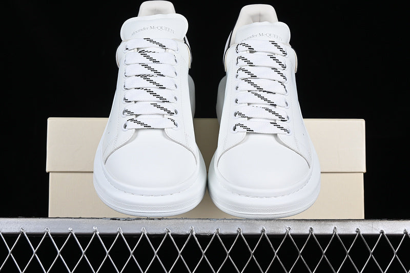 Alexander McQueen white black trace