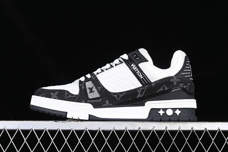 LV trainer white black