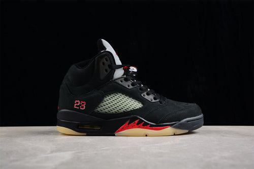 Jordan 5 gore-tex off noir