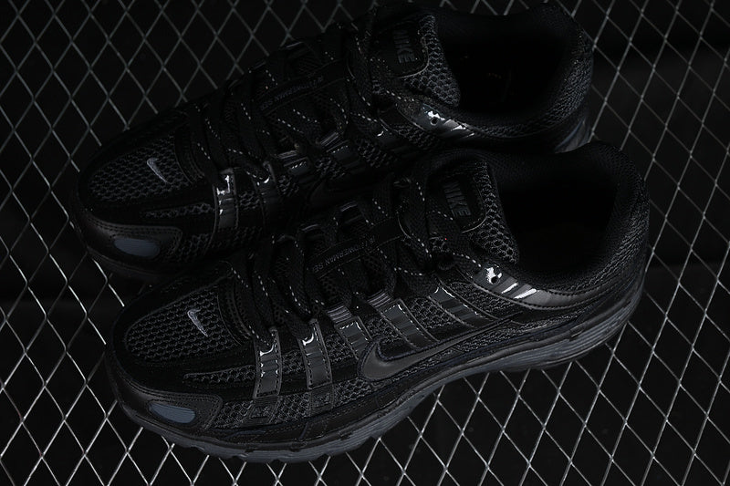 P6000 triple black
