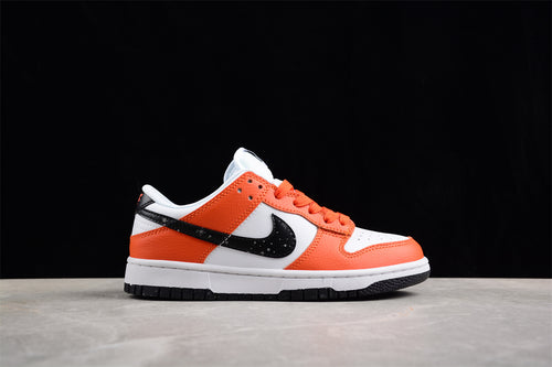 Dunk Low reverse mesa orange