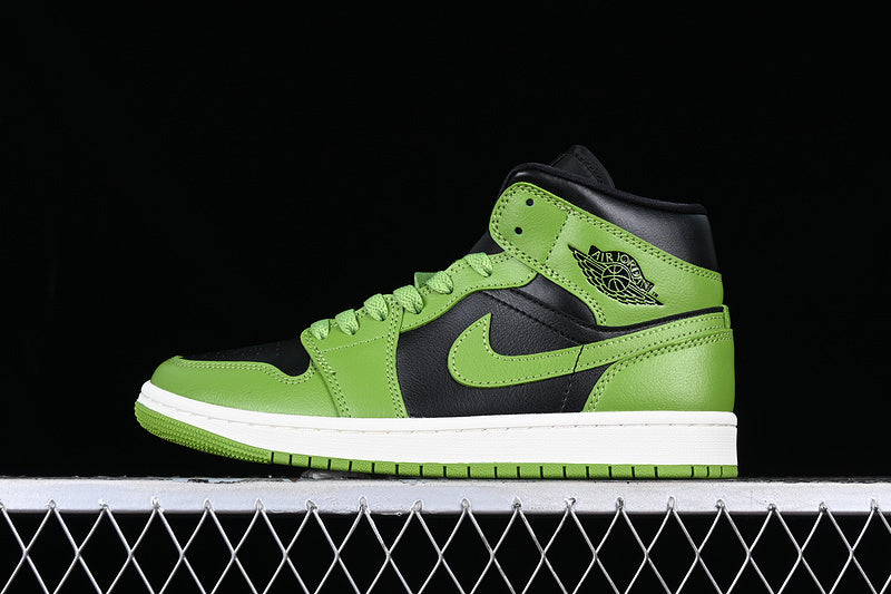 Jordan 1 Mid black green