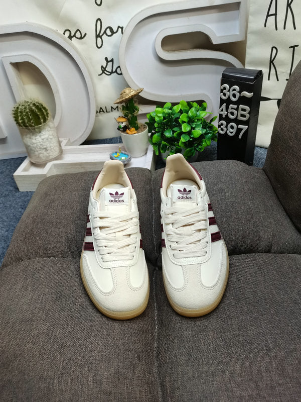 Samba white beige burgundy
